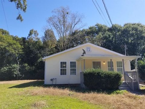 A home in Newnan