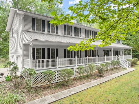 A home in Dawsonville