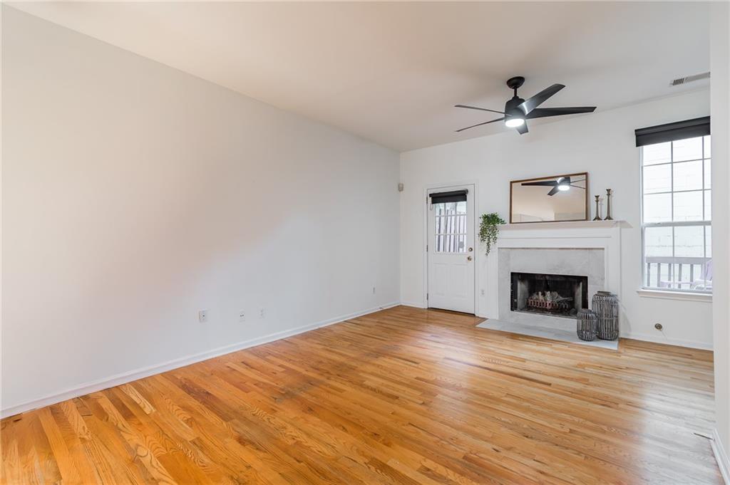 1124 Dekalb Avenue NE 8