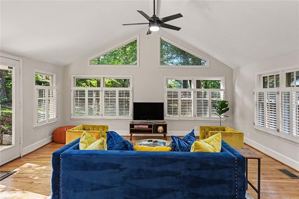905 Homewood Court