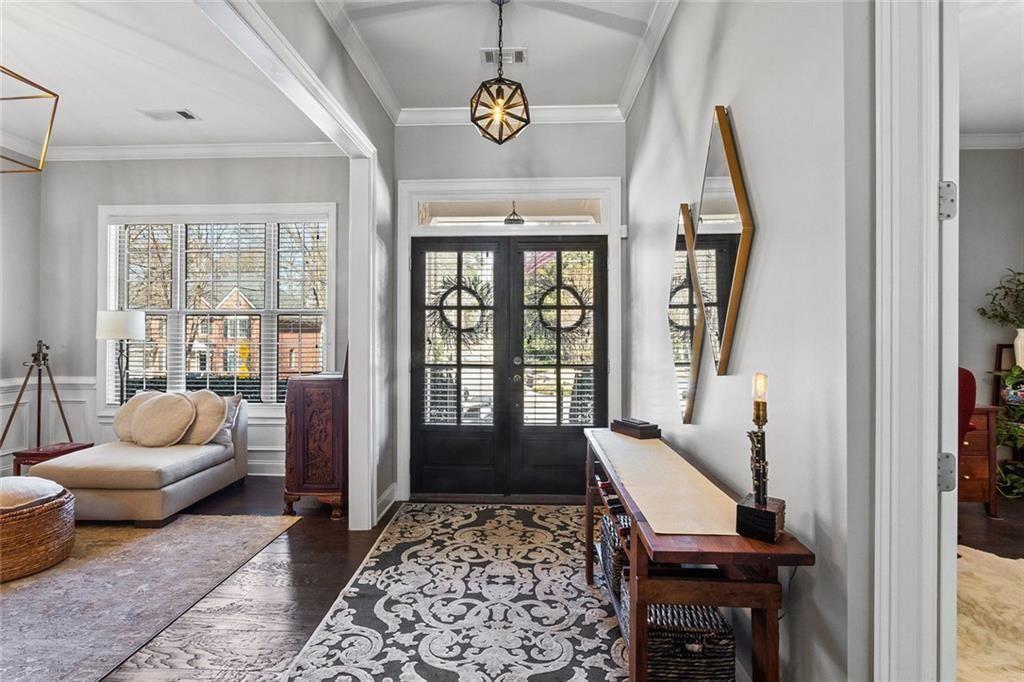 2082 Westwood Road SE