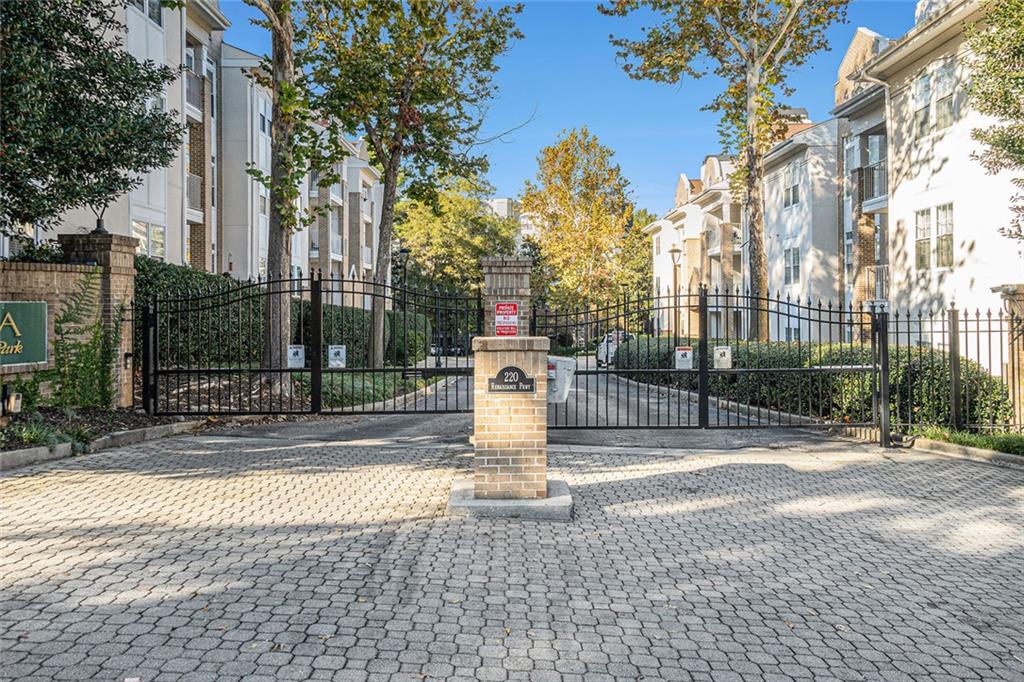 220 Renaissance Parkway NE 1212