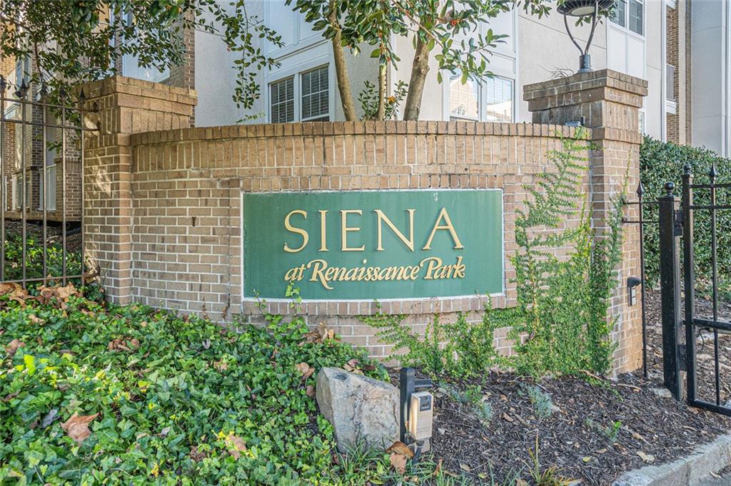 220 Renaissance Parkway NE 1212