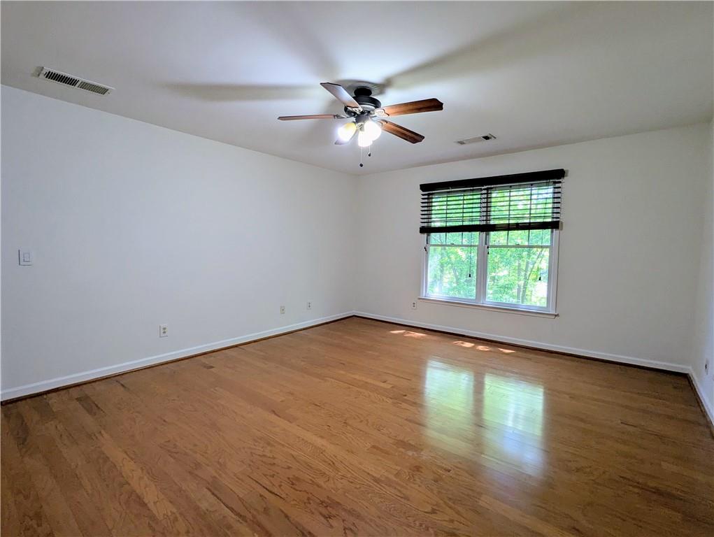 1409 Oakridge Circle