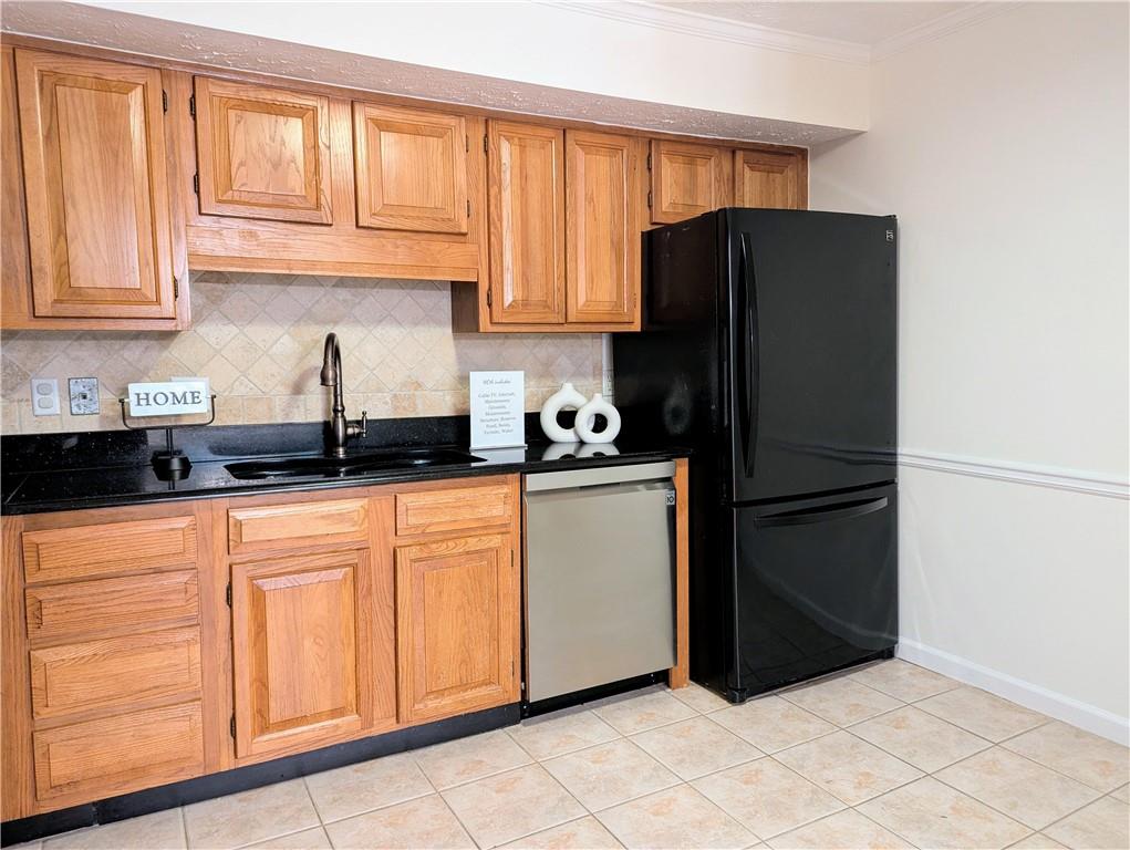 1409 Oakridge Circle, Decatur, Georgia image 7