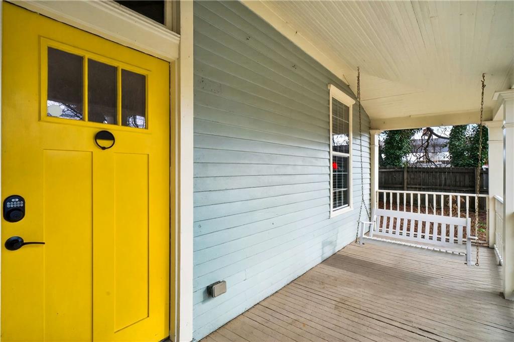 1033 White Oak Avenue SW