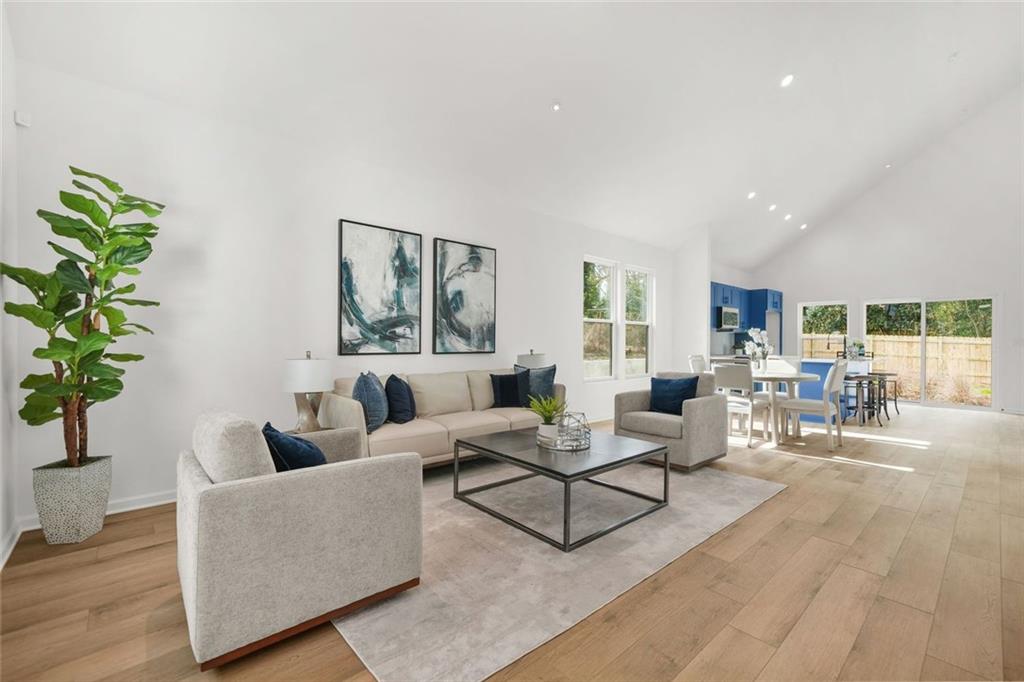 672 Commercial Avenue NW