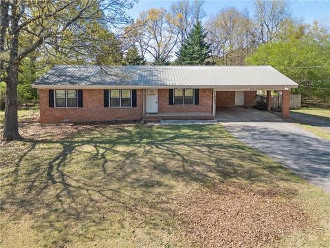 190 Briarwood Lane Hull GA 30646