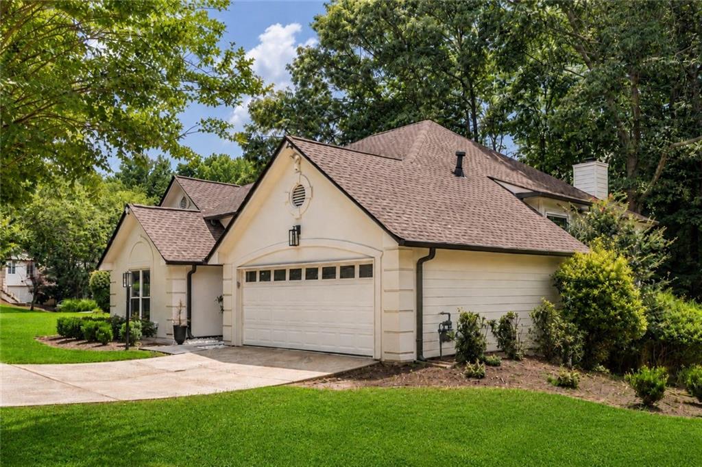 105 River Terrace Point