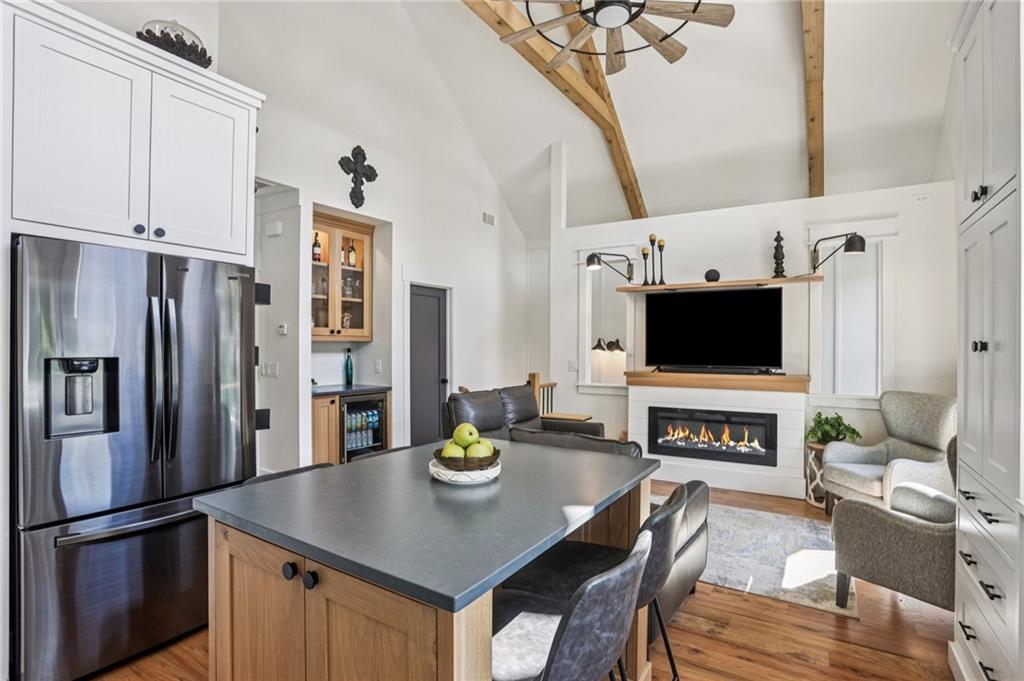 356 Campbell Hill Street