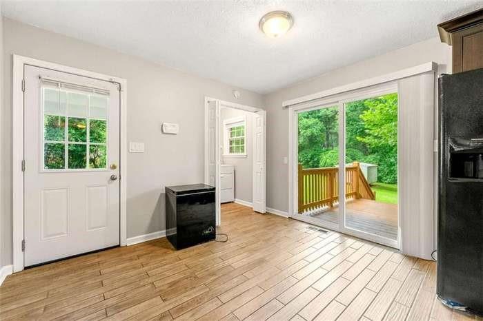 3027 Lakeridge Drive SE