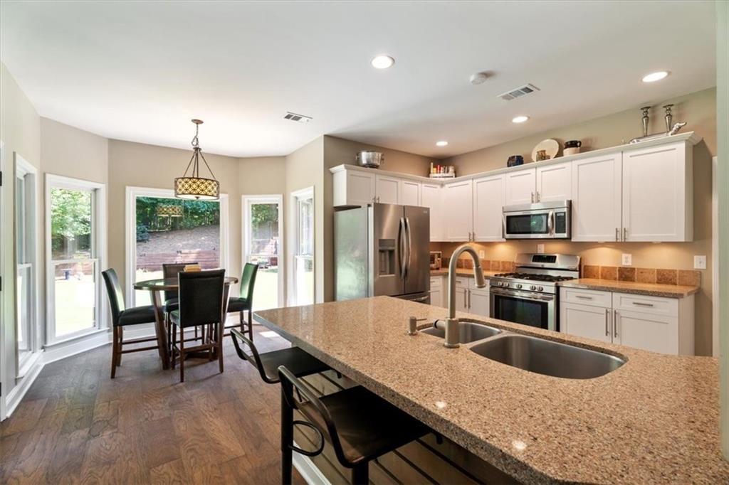 2715 Ivey Crossing Trail