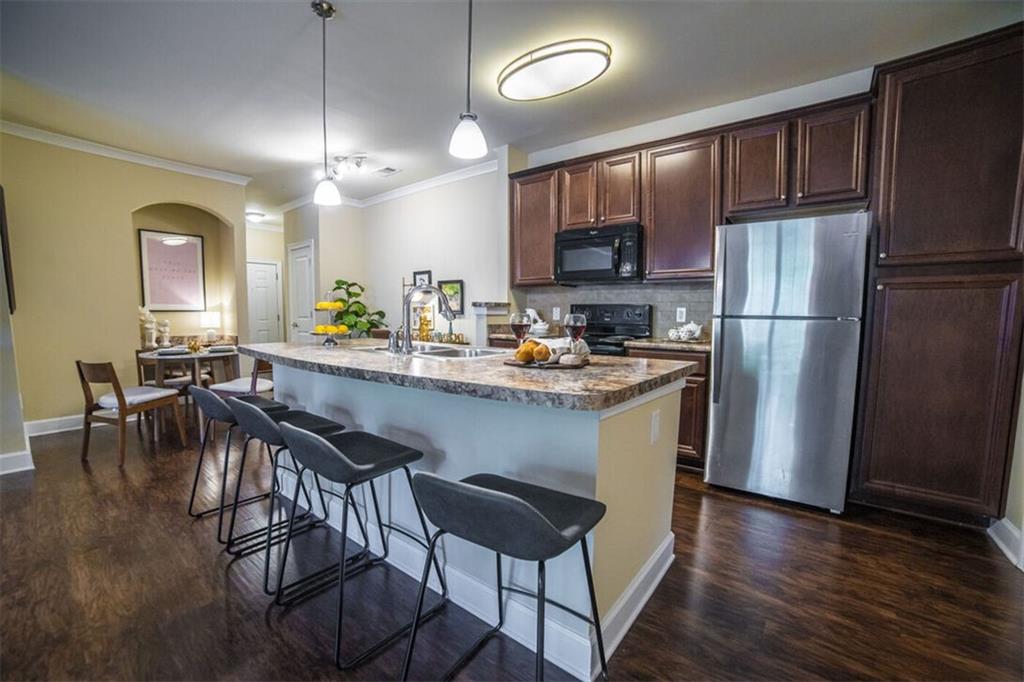 Convenient to Shopping, Dinning & Entertainment. Large Fitness Center. Cyber Café. Clubhouse. Coffee Bar. Pool with Lanai & Fire-Pit. Playground. Dog Park & Dog Wash.