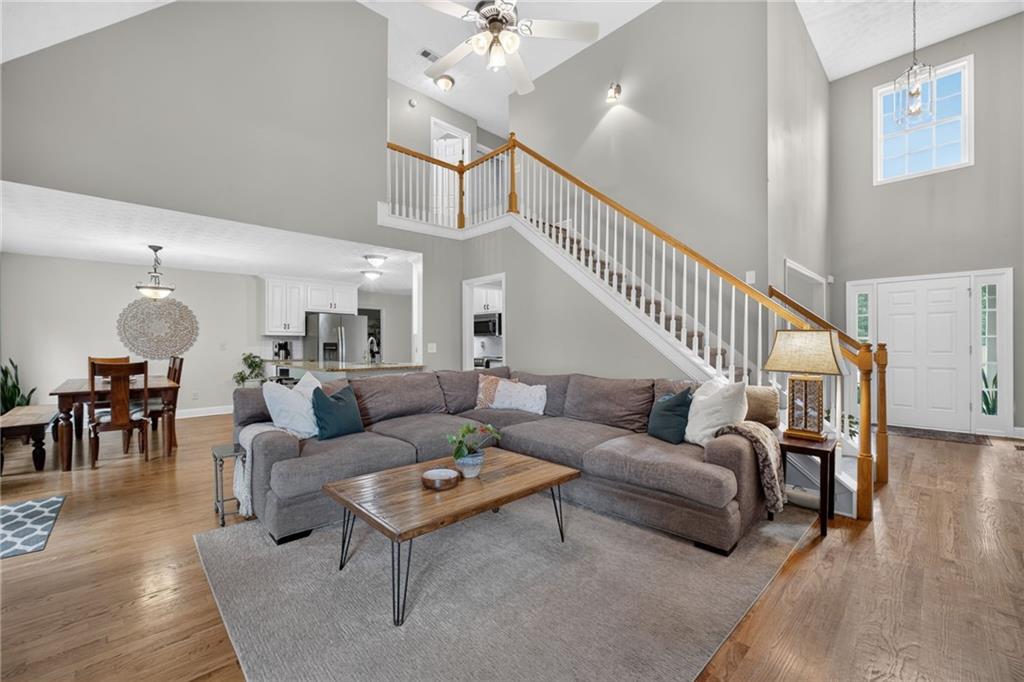 946 Golden Meadows Lane