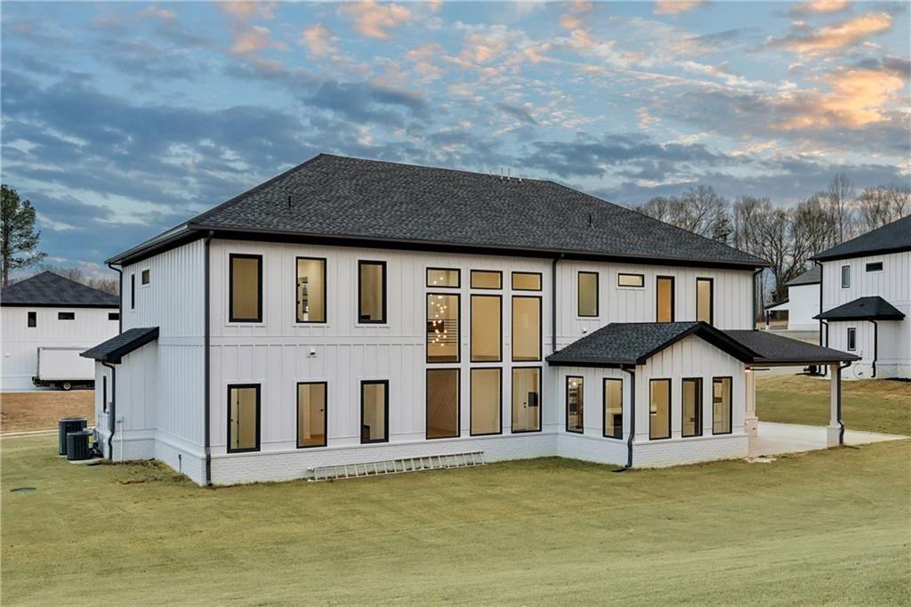 93 Rocky Ridge Way