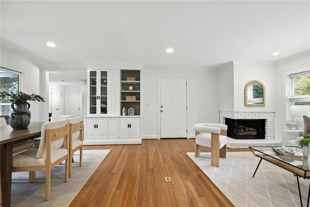 2569 Ridgewood Terrace NW