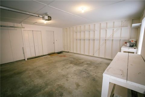 listing image 42