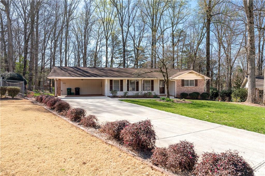5836 Trailwoods Court, Stone Mountain, Georgia image 2
