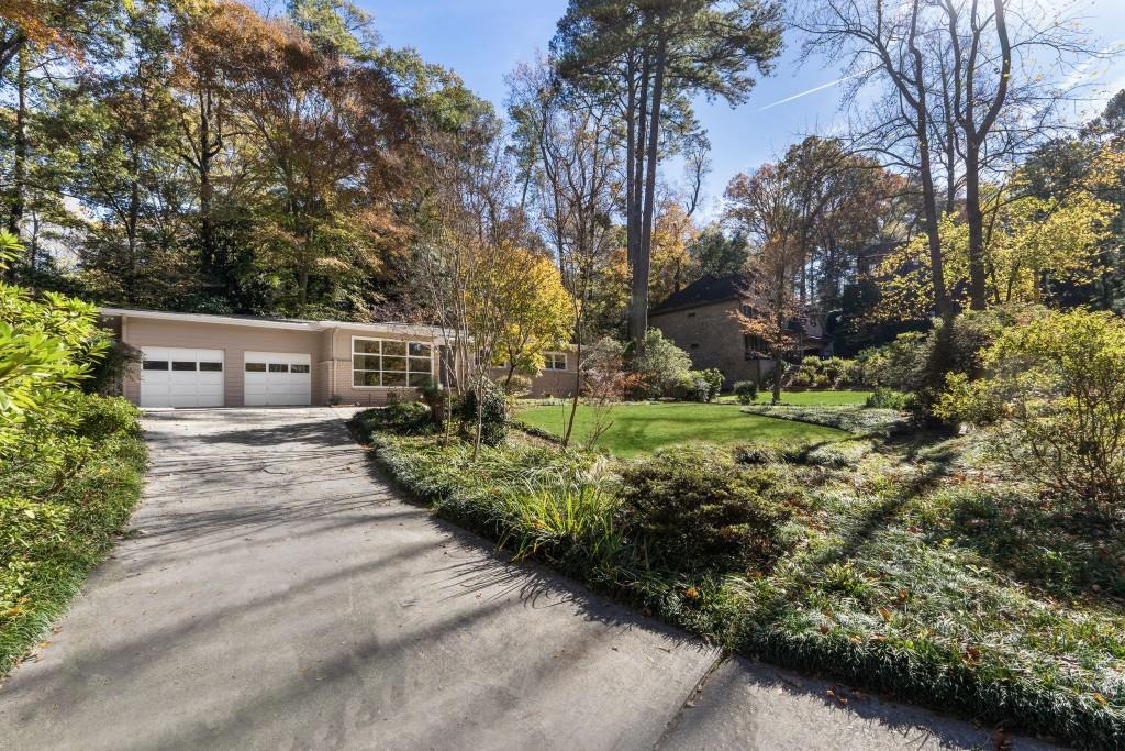 3143 Merrick Drive NE