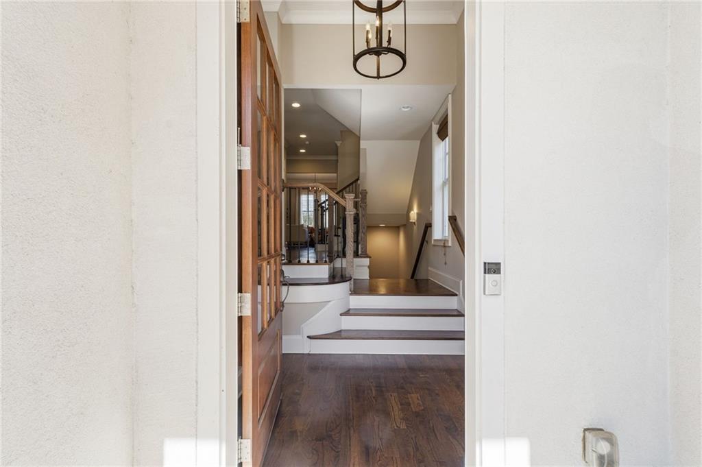 2085 Bellrick Road NW