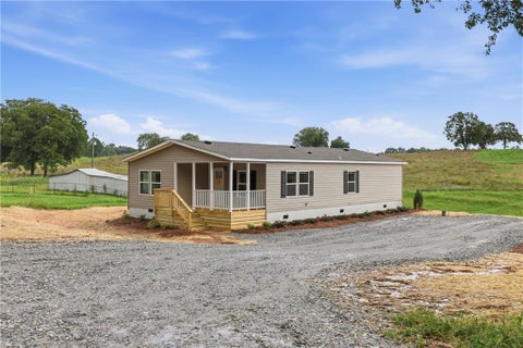 Homes For Sale - 915 Smith Loop Road<br/> Demorest, GA 30535