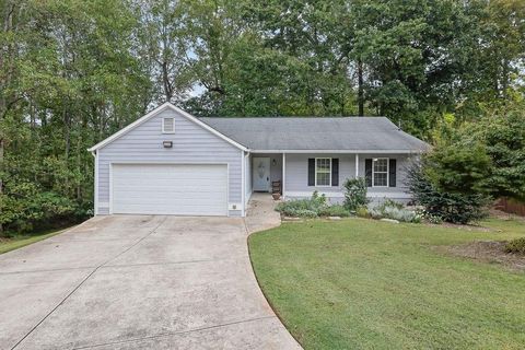 536 Bluff Court Woodstock GA 30188