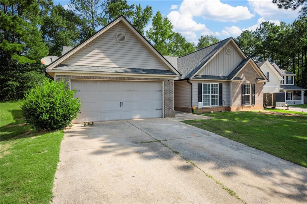 1528 Blakewood Trail