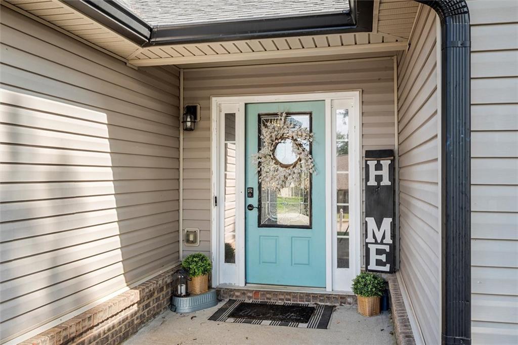 1528 Blakewood Trail