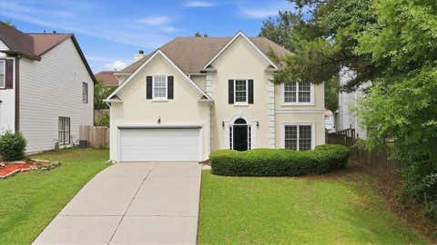 Homes For Sale - 1082 Glen Chase Drive<br/> Lawrenceville, GA 30044