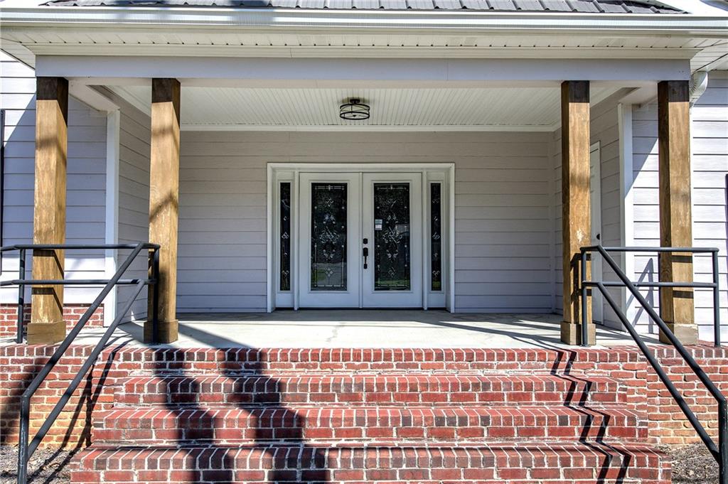 212 E Elm Street
