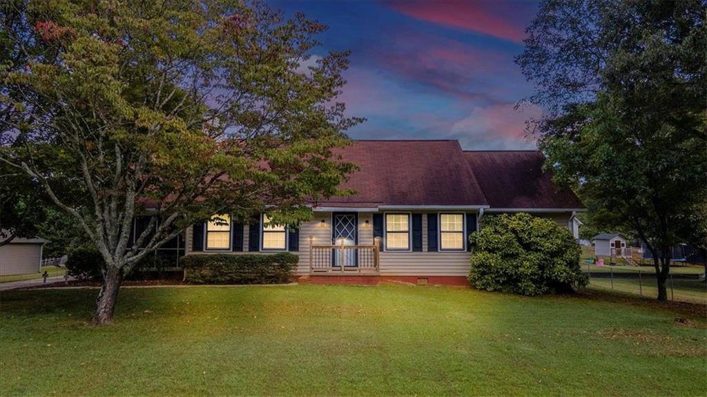 5573 FARM HOUSE Lane