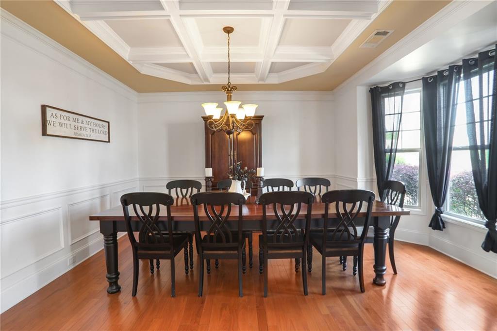 415 Eldridge Drive, Suwanee, Georgia image 4