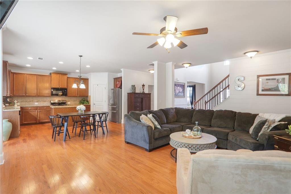 415 Eldridge Drive, Suwanee, Georgia image 5