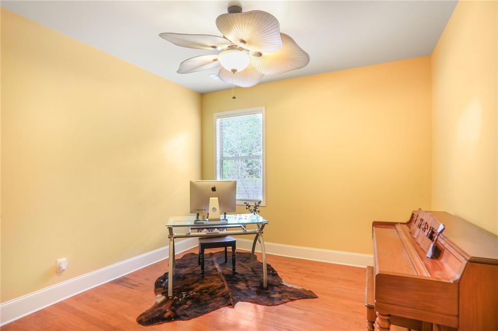 415 Eldridge Drive, Suwanee, Georgia image 12