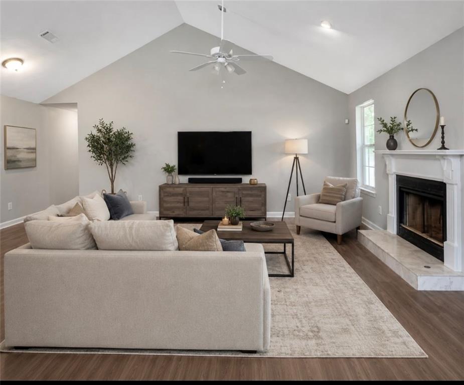 956 Forest Path