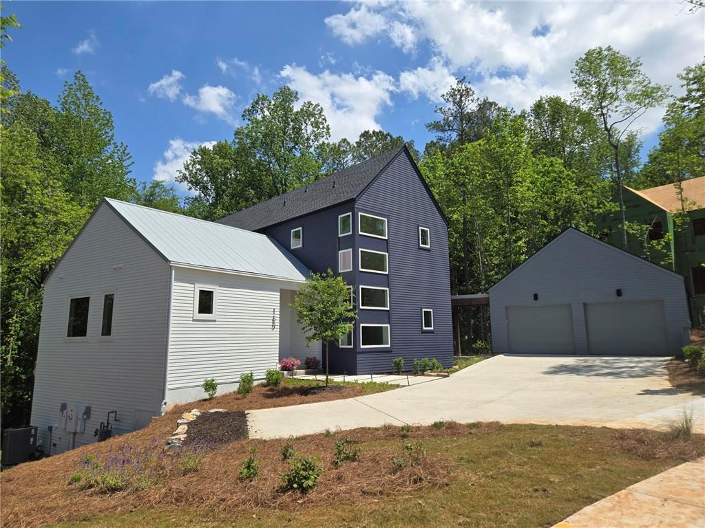 160 Cedarwood Lane
