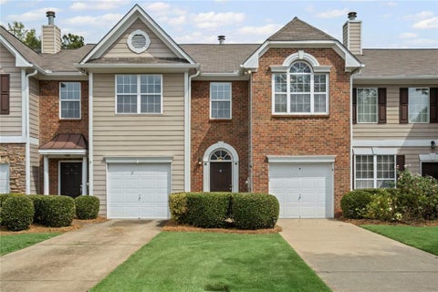 Townhouse For Sale - 172 Oak Green Drive<br/> Lawrenceville, GA 30044