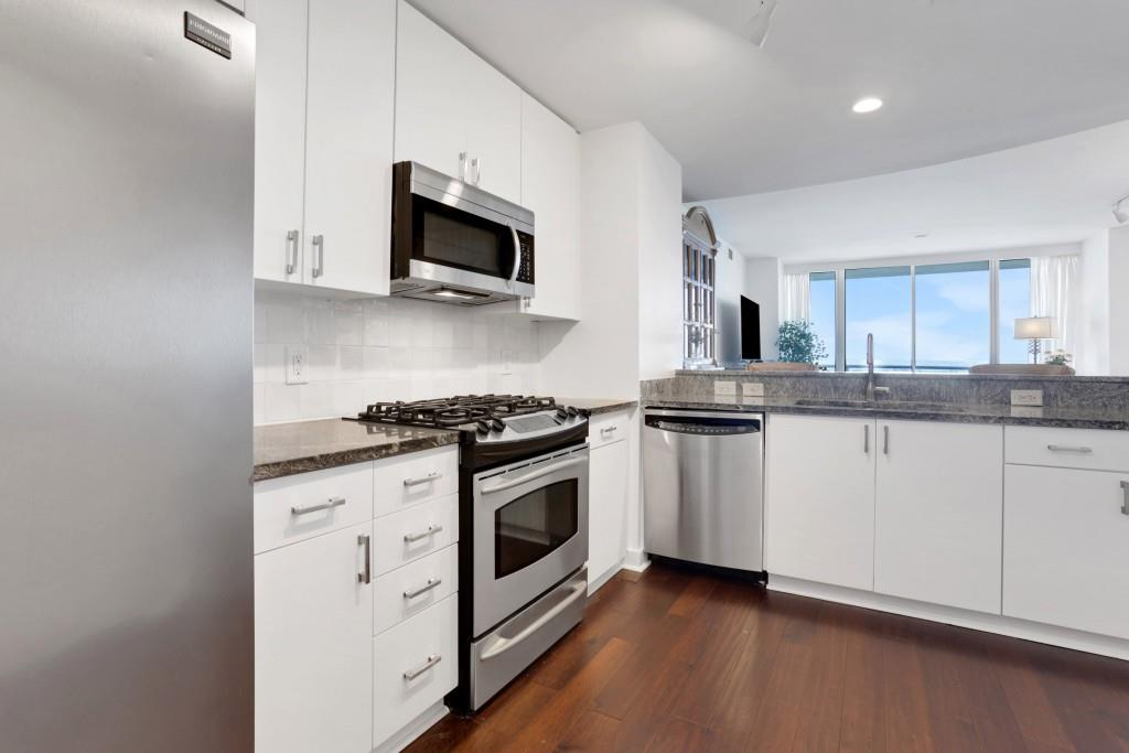 3338 Peachtree Road 1602