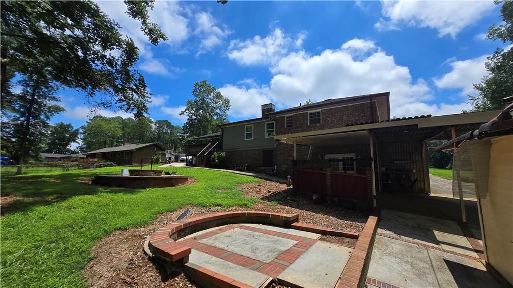 1558 Pine Circle
