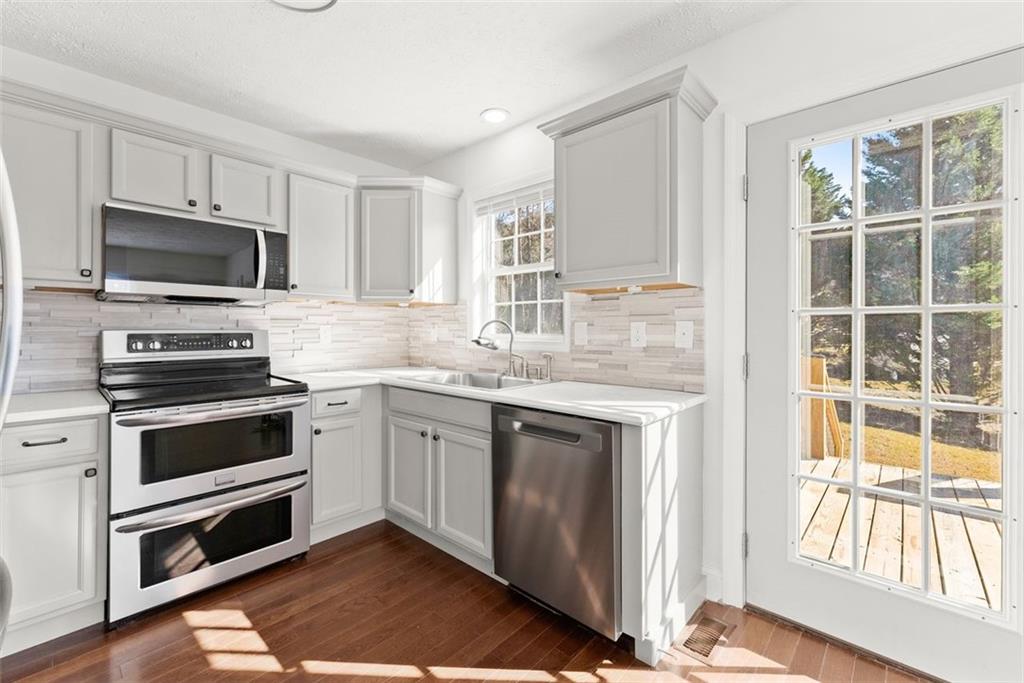 Pony Lake Estates - Residential