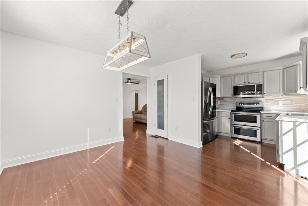 Pony Lake Estates - Residential