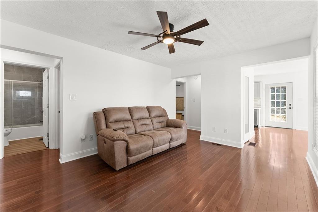 Pony Lake Estates - Residential