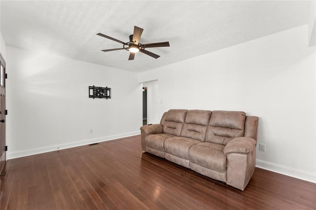 Pony Lake Estates - Residential