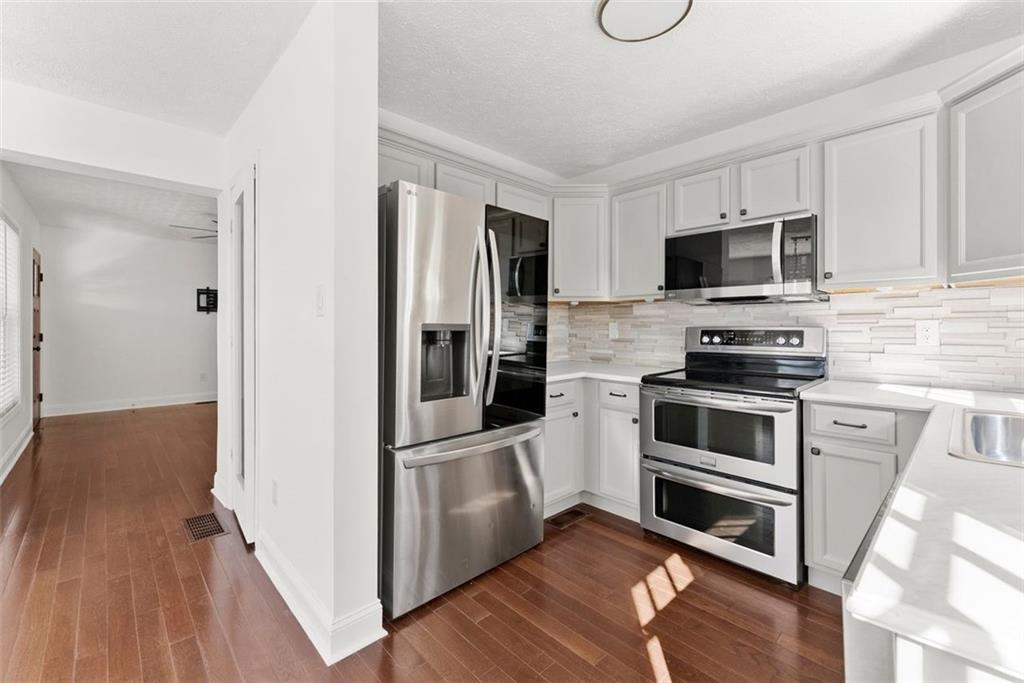 Pony Lake Estates - Residential