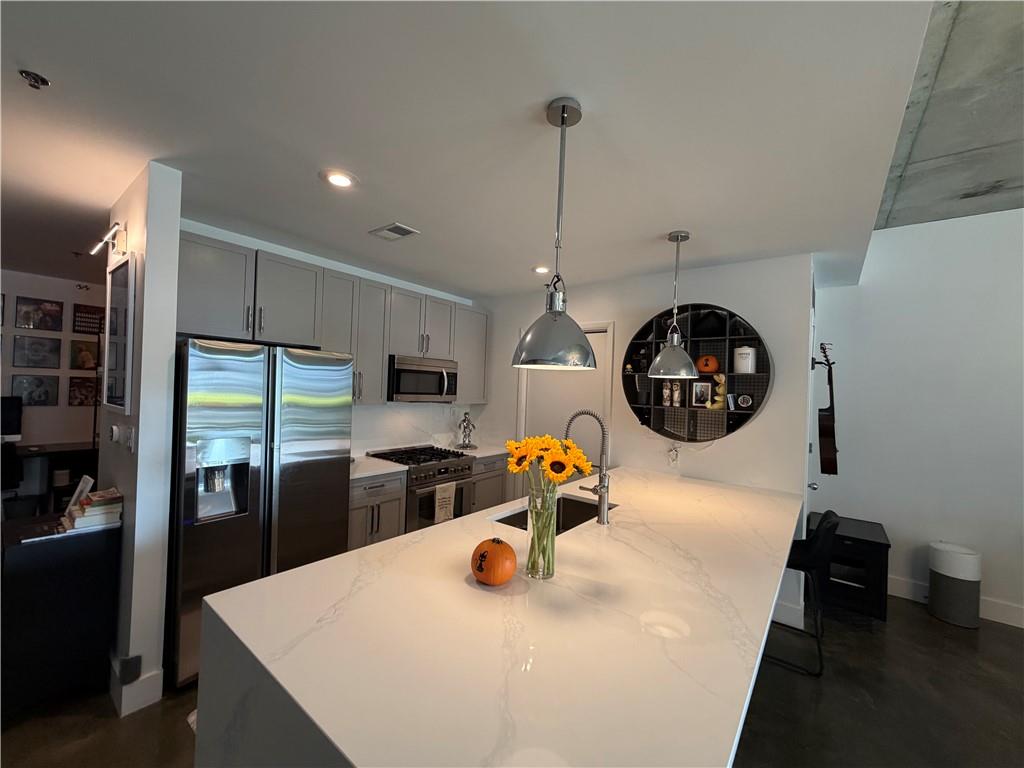 845 Spring Street NW 524