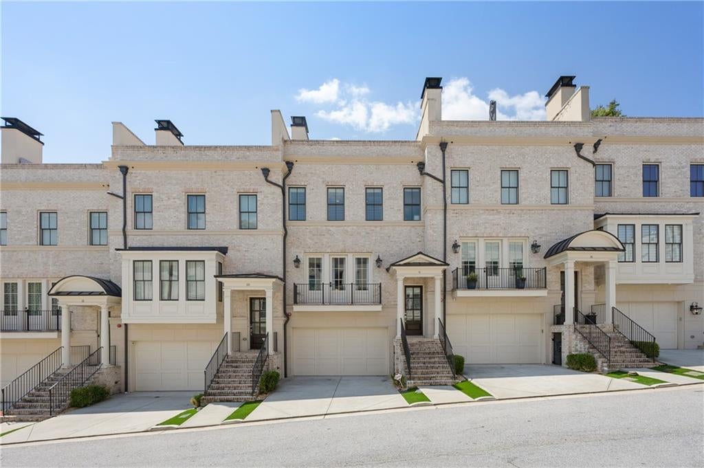 3715 Peachtree Road NE 9