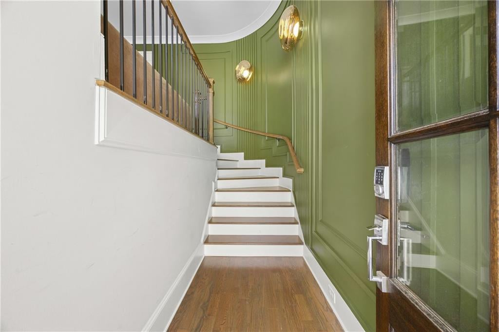 3715 Peachtree Road NE 9
