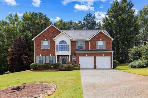 Homes For Sale - 1835 Winding Crossing Trail<br/> Fairburn, GA 30213