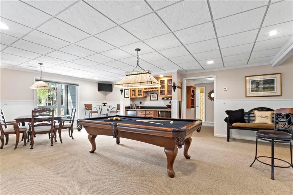 Alpharetta, Georgia 30005, United States, 4 Bedrooms Bedrooms, ,4 BathroomsBathrooms,Residential,Pending,107860