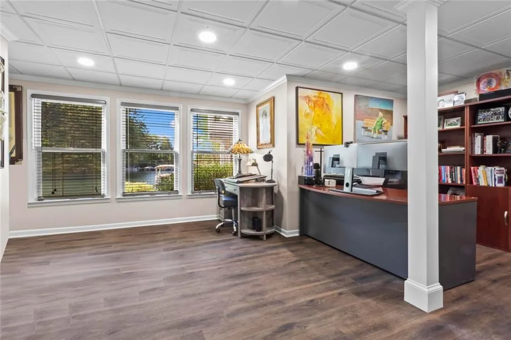 Alpharetta, Georgia 30005, United States, 4 Bedrooms Bedrooms, ,4 BathroomsBathrooms,Residential,Pending,107860